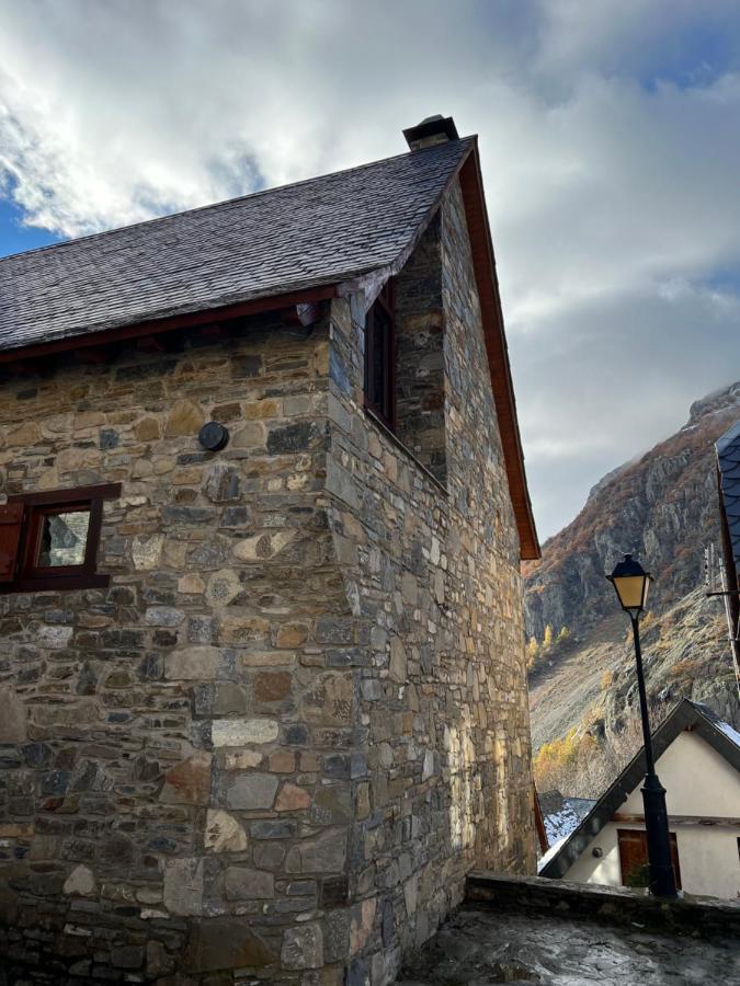 Casa De Piedra Con Encanto En El Bonito Pueblo De Bagergue 外观 照片