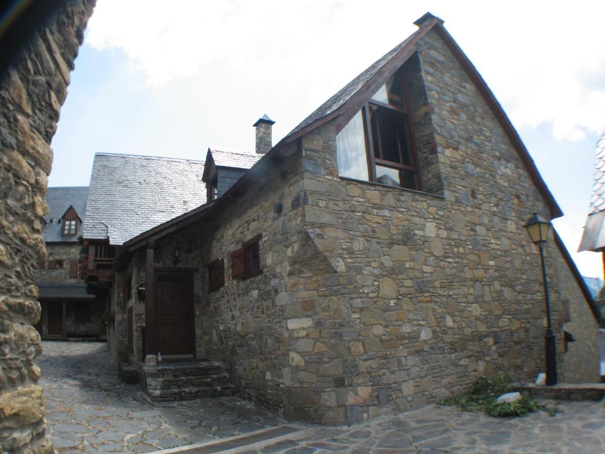 Casa De Piedra Con Encanto En El Bonito Pueblo De Bagergue 外观 照片