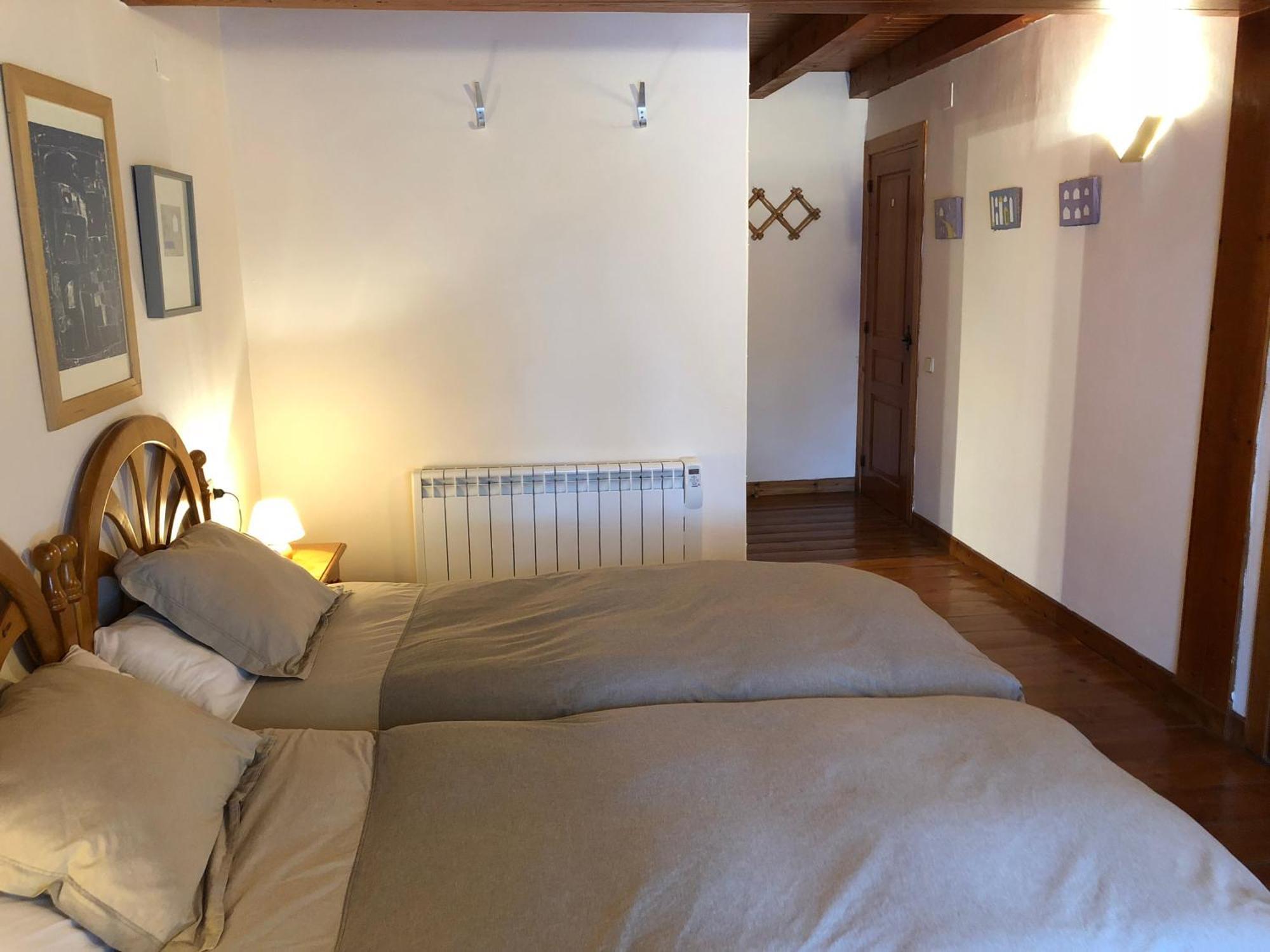 Casa De Piedra Con Encanto En El Bonito Pueblo De Bagergue 外观 照片